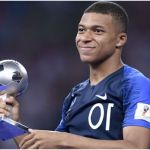 Coloriage Joueur De Foot Mbappé Génial Les Bleus Champions Du Monde Kylian Mbappé Est Il En