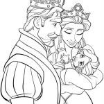 Coloriage Roi Et Reine Luxe Raiponce Bébé Avec Ses Parents Le Roi Et La Reine